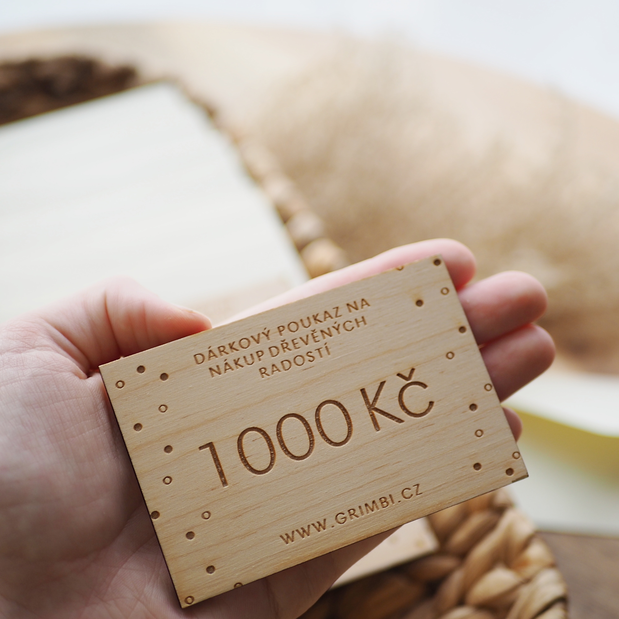 Dřevěný dárkový poukaz 1000