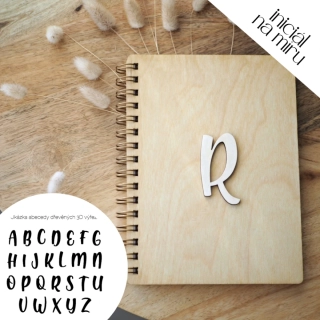 Dřevěný zápisník A5 - s iniciálem na přání